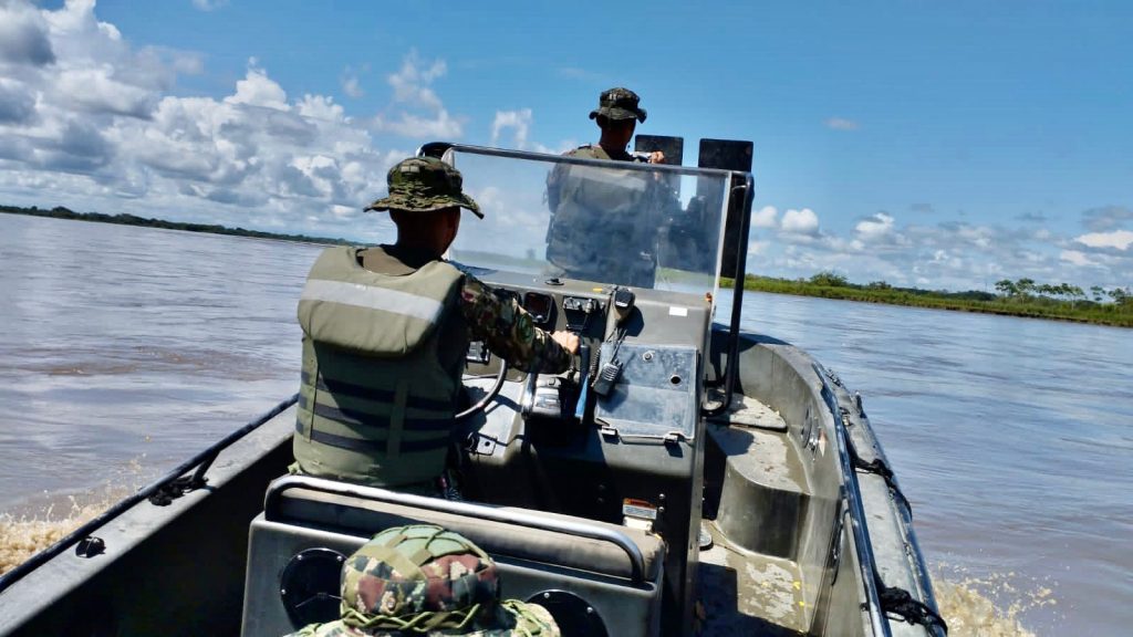 Escuela de Ingenieros Militares fortalece las capacidades fluviales del Ejército Nacional