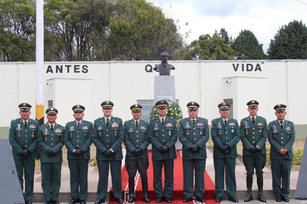 La Escuela de Artillería “General Carlos Julio Gil Colorado”, conmemora su trigésimo aniversario