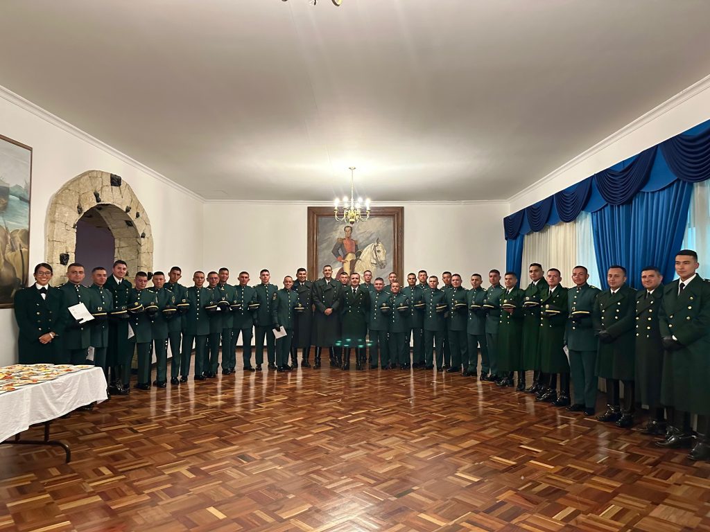 Cadetes de la Compañía Ayacucho eligen el Arma de Ingenieros Militares en una ceremonia de honor y compromiso